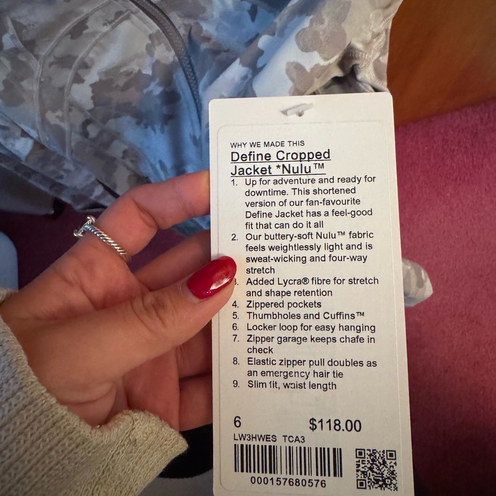 Lululemon Define Cropped Jacket - Picture 3 of 3